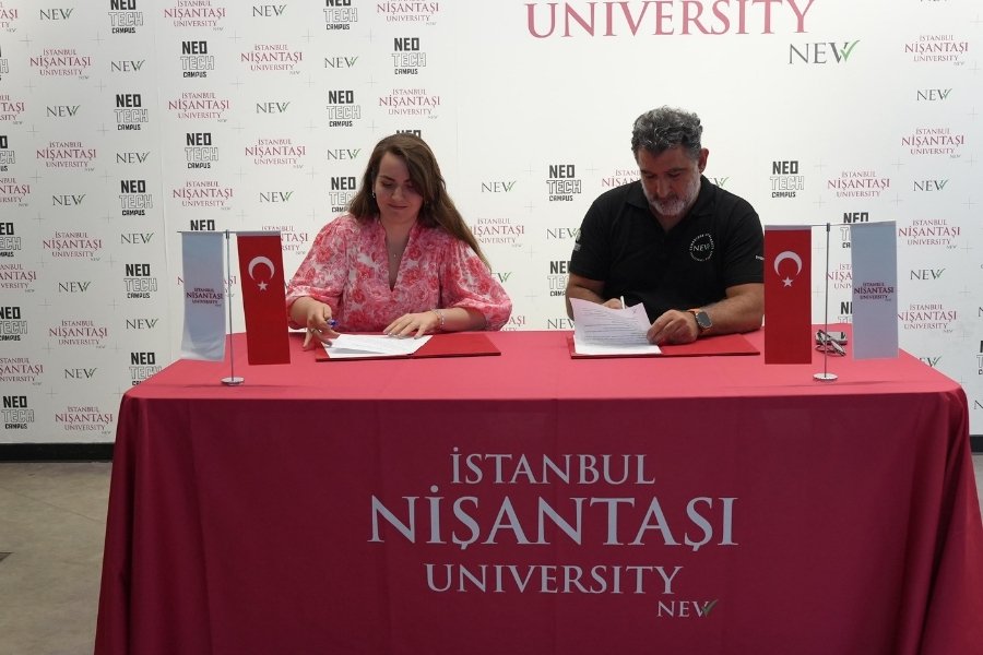 istanbul-nisantasi-universitesi-ile-kizlar-soruyor-arasinda-universite-sektor-is-birligi-protokolu-imzalandi-684355-13137-3.jpg